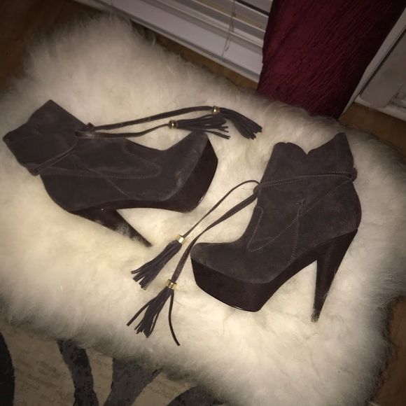 COLIN STUART BRIWN PLATFORM BOOTIES - Picture 8 of 10